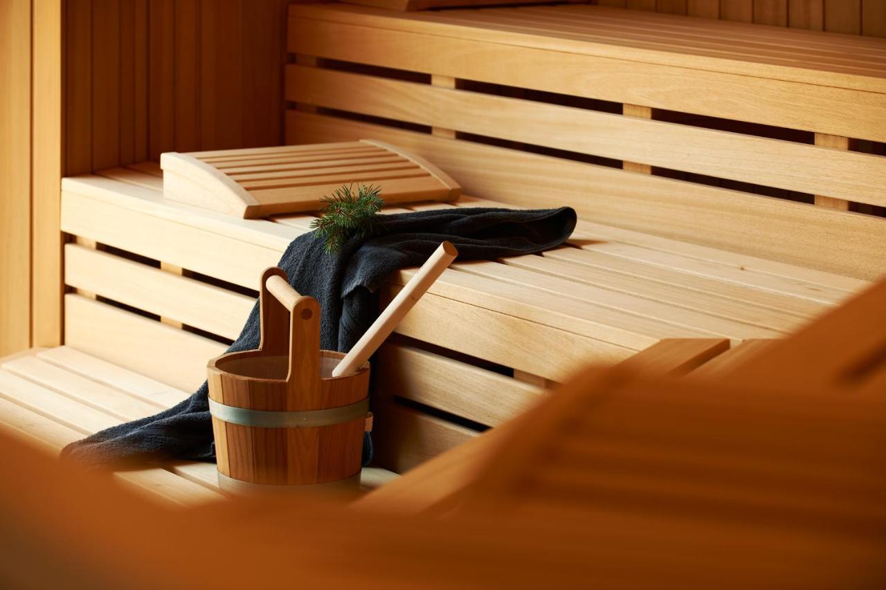 Hotel Dolomitenhof & Chalet Alte Post Sexten Екстериор снимка