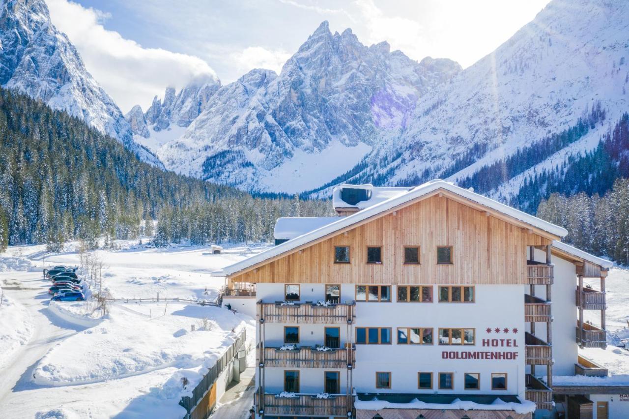 Hotel Dolomitenhof & Chalet Alte Post Sexten Екстериор снимка
