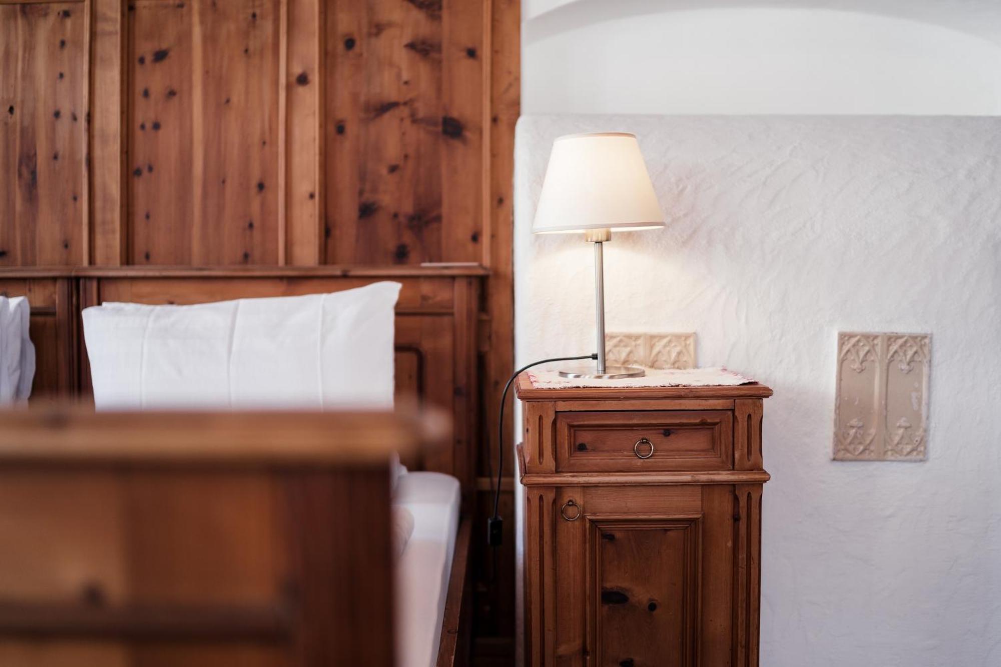 Hotel Dolomitenhof & Chalet Alte Post Sexten Екстериор снимка