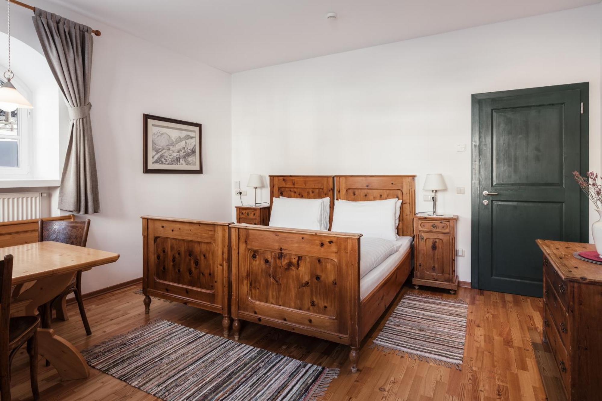 Hotel Dolomitenhof & Chalet Alte Post Sexten Екстериор снимка