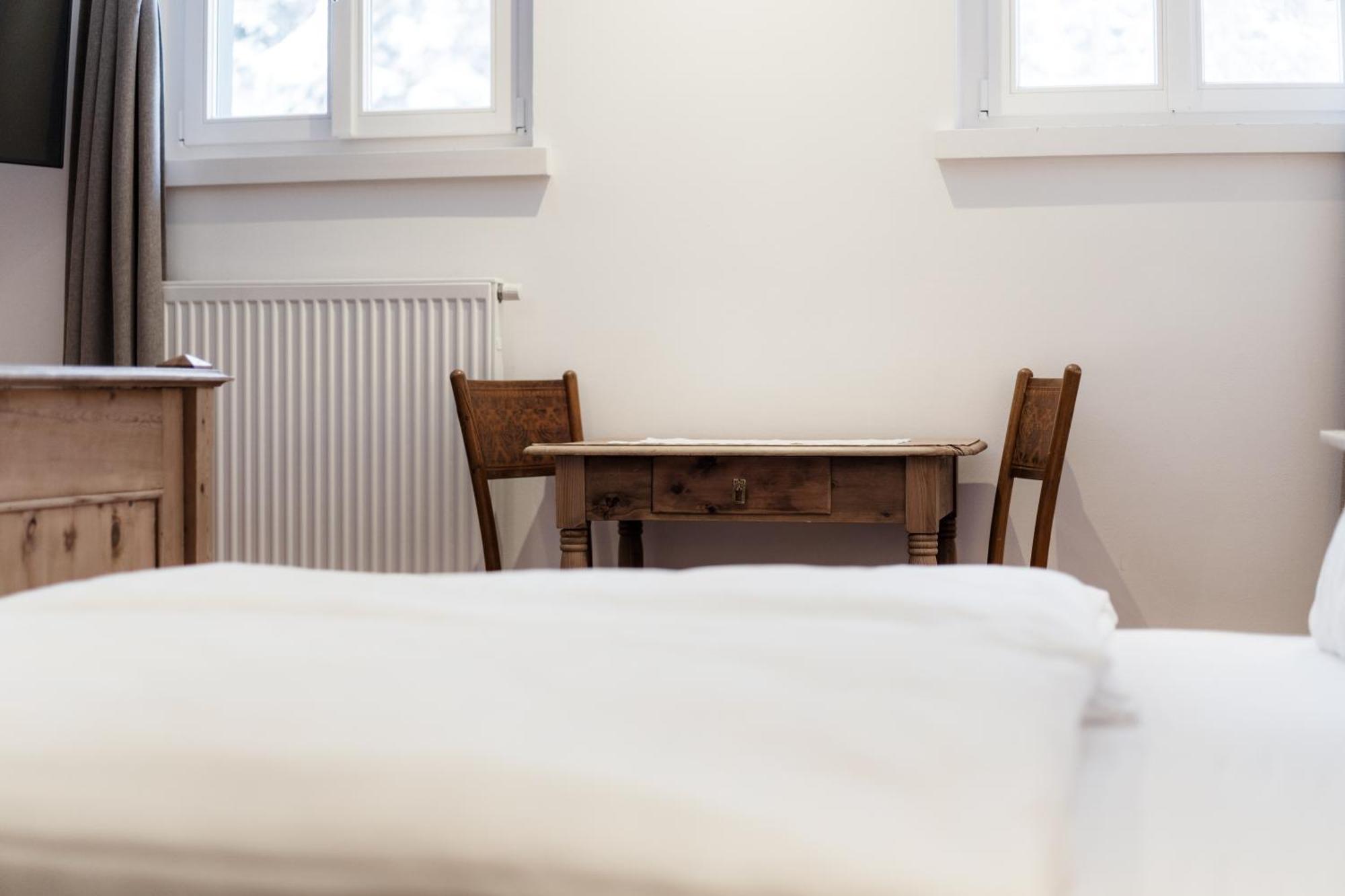 Hotel Dolomitenhof & Chalet Alte Post Sexten Екстериор снимка