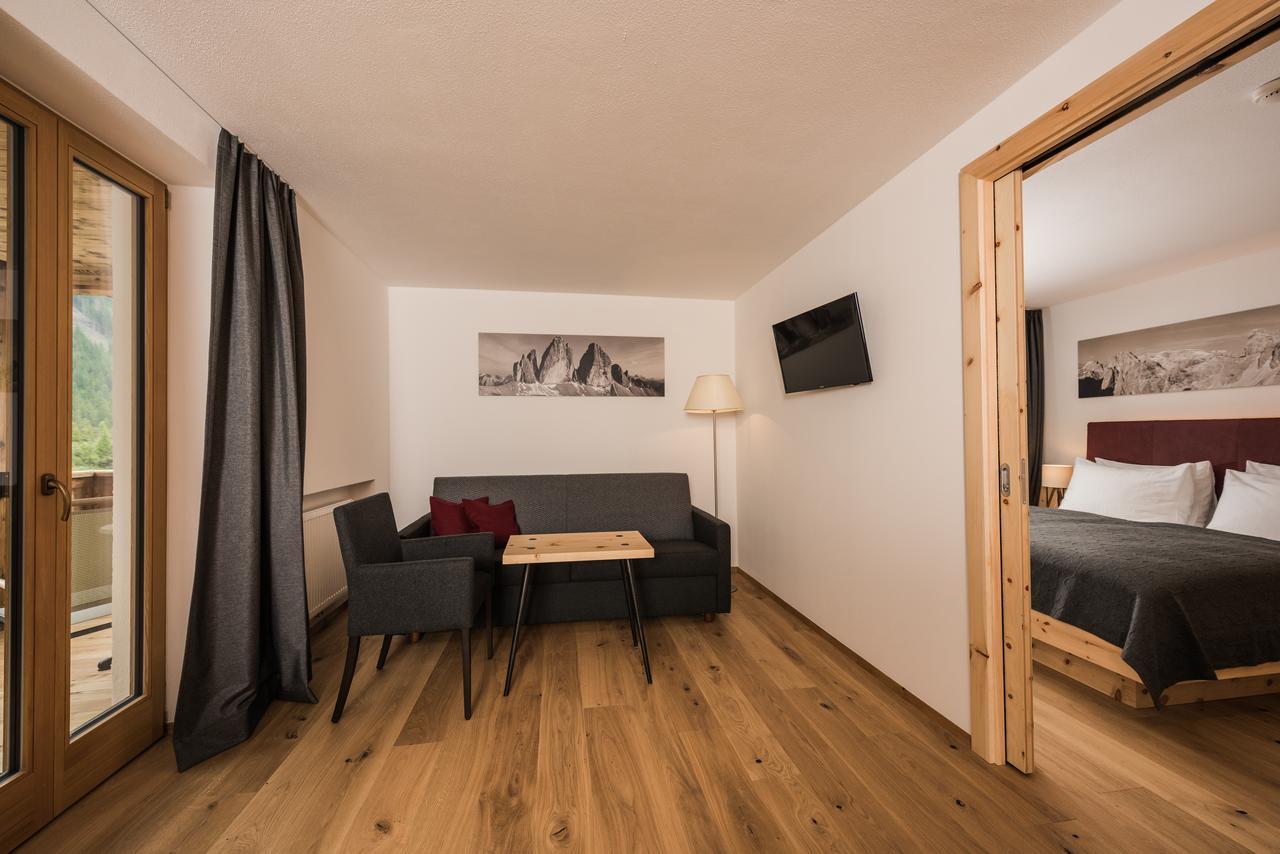 Hotel Dolomitenhof & Chalet Alte Post Sexten Екстериор снимка